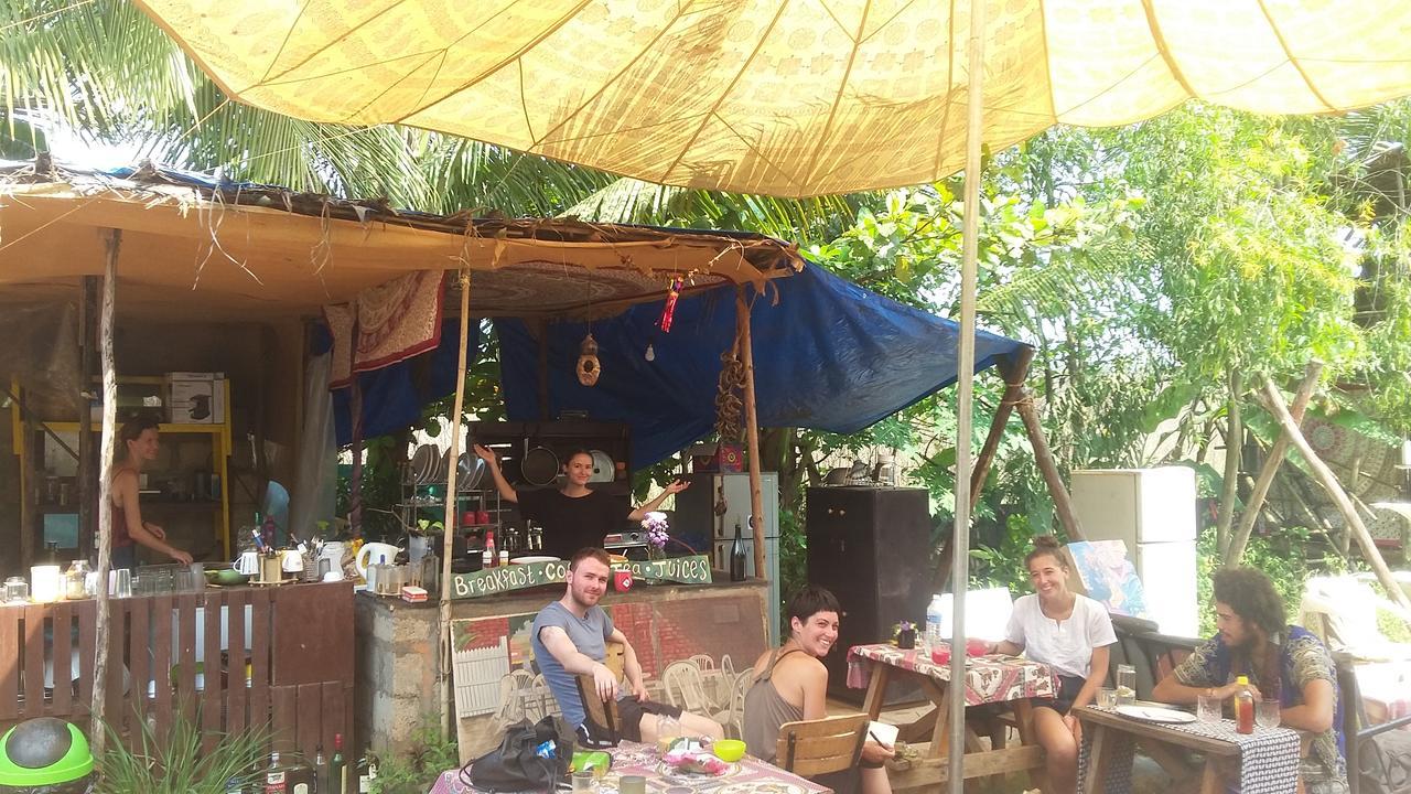 Wonderland Hostel Anjuna Eksteriør billede