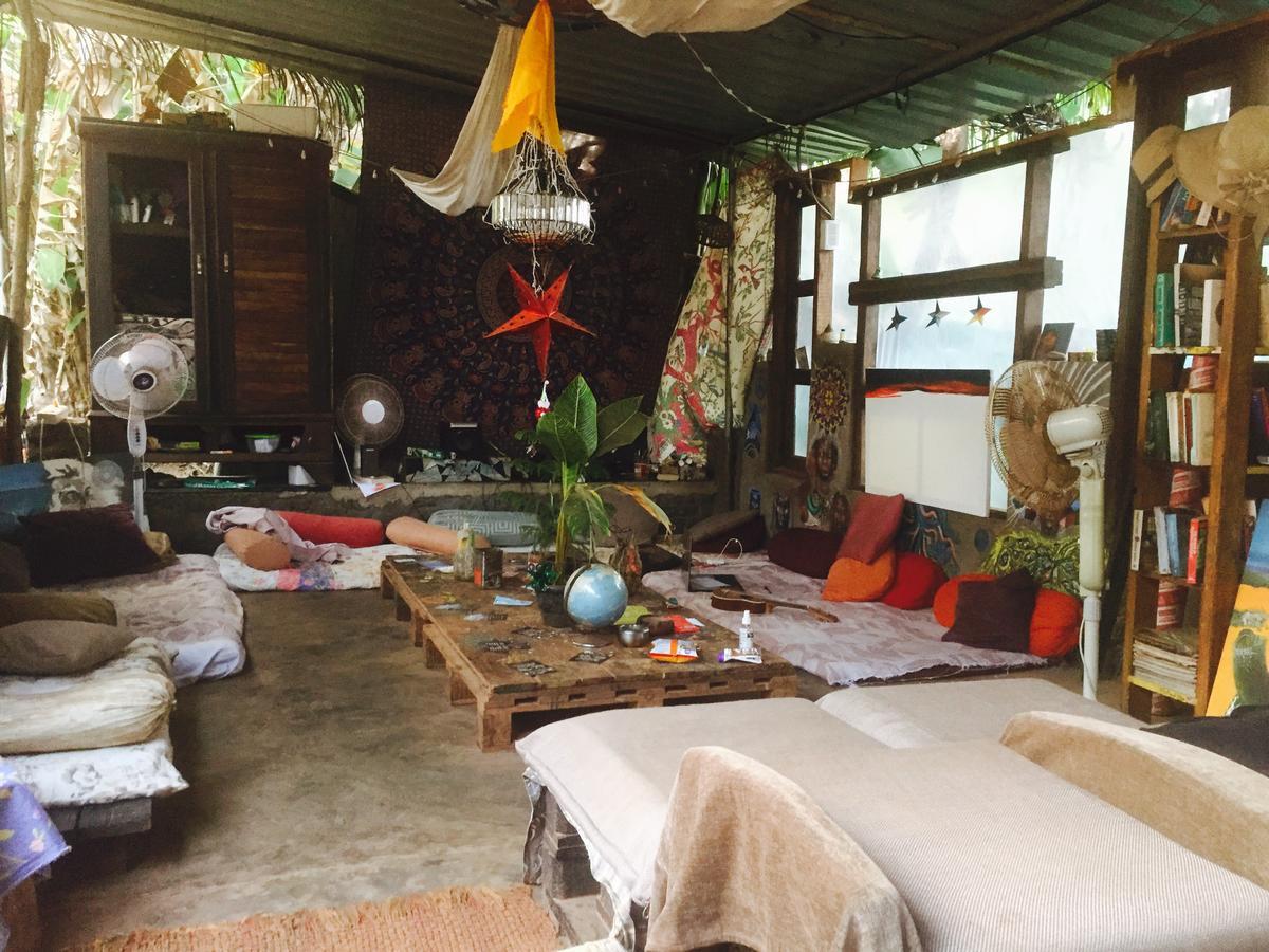 Wonderland Hostel Anjuna Eksteriør billede