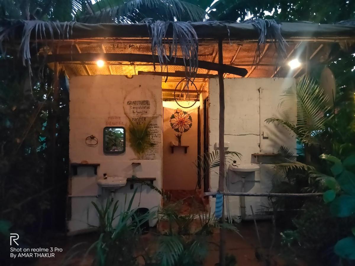 Wonderland Hostel Anjuna Eksteriør billede